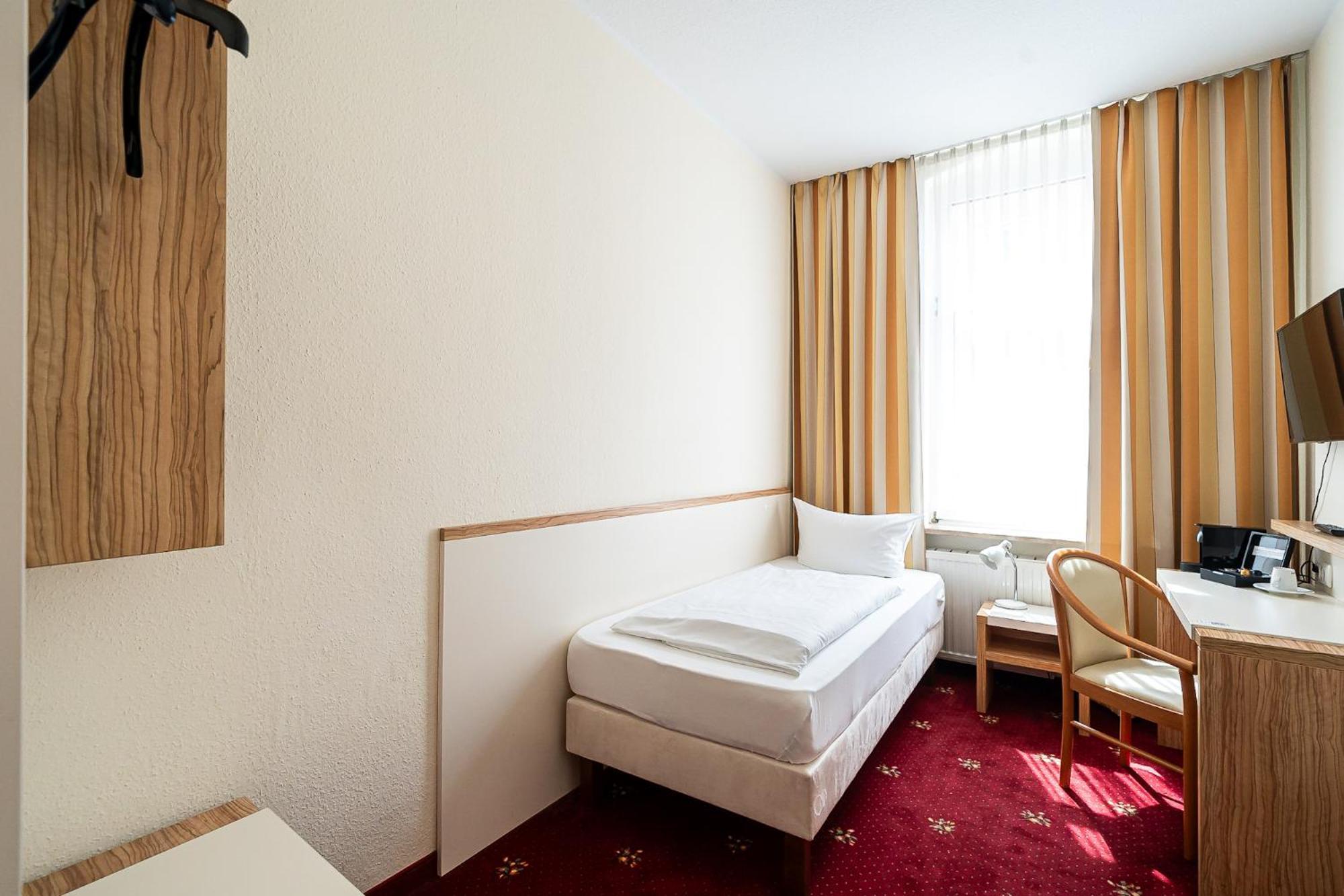 Sleepbeeone Wilhelmshaven Hotell Eksteriør bilde