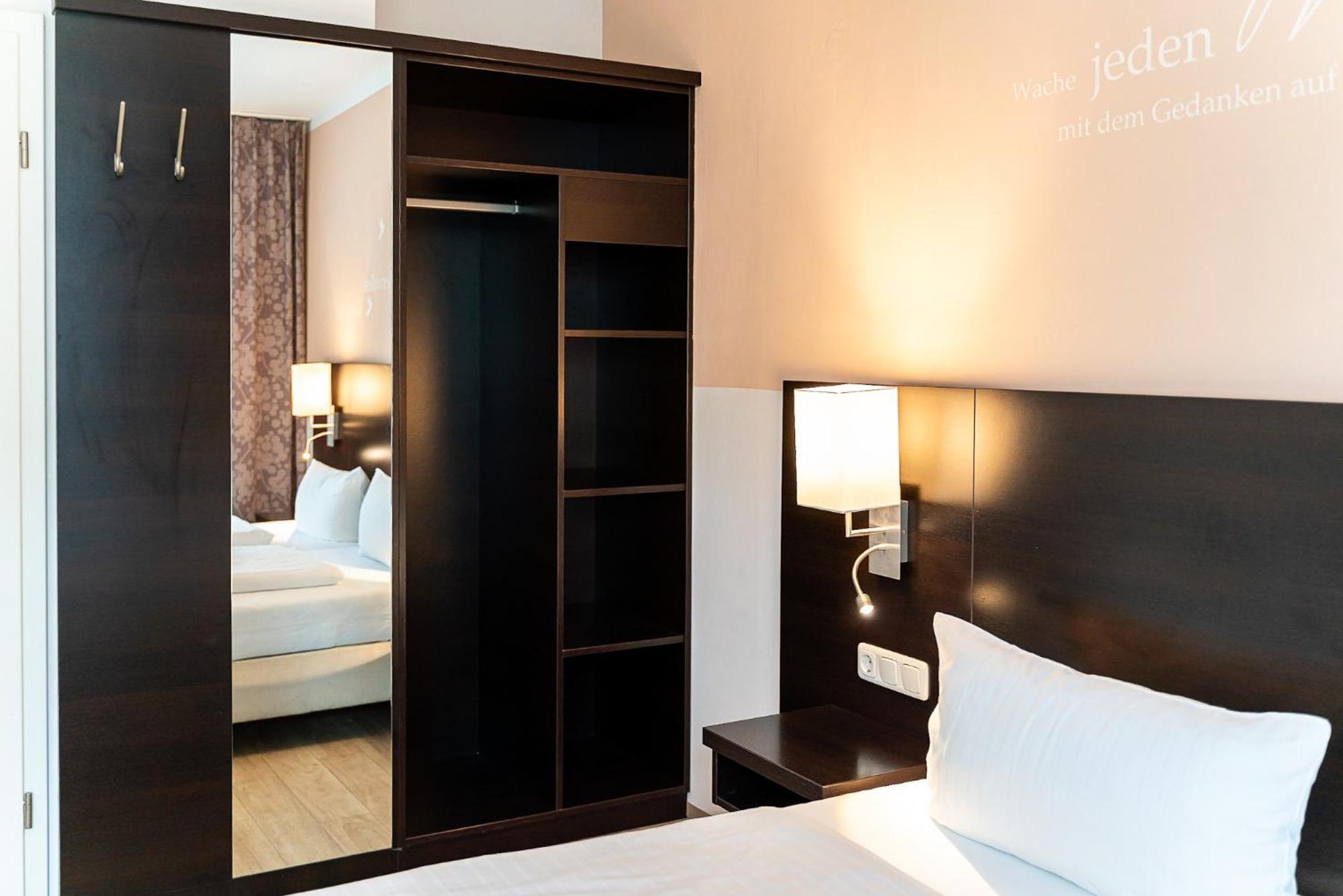 Sleepbeeone Wilhelmshaven Hotell Eksteriør bilde