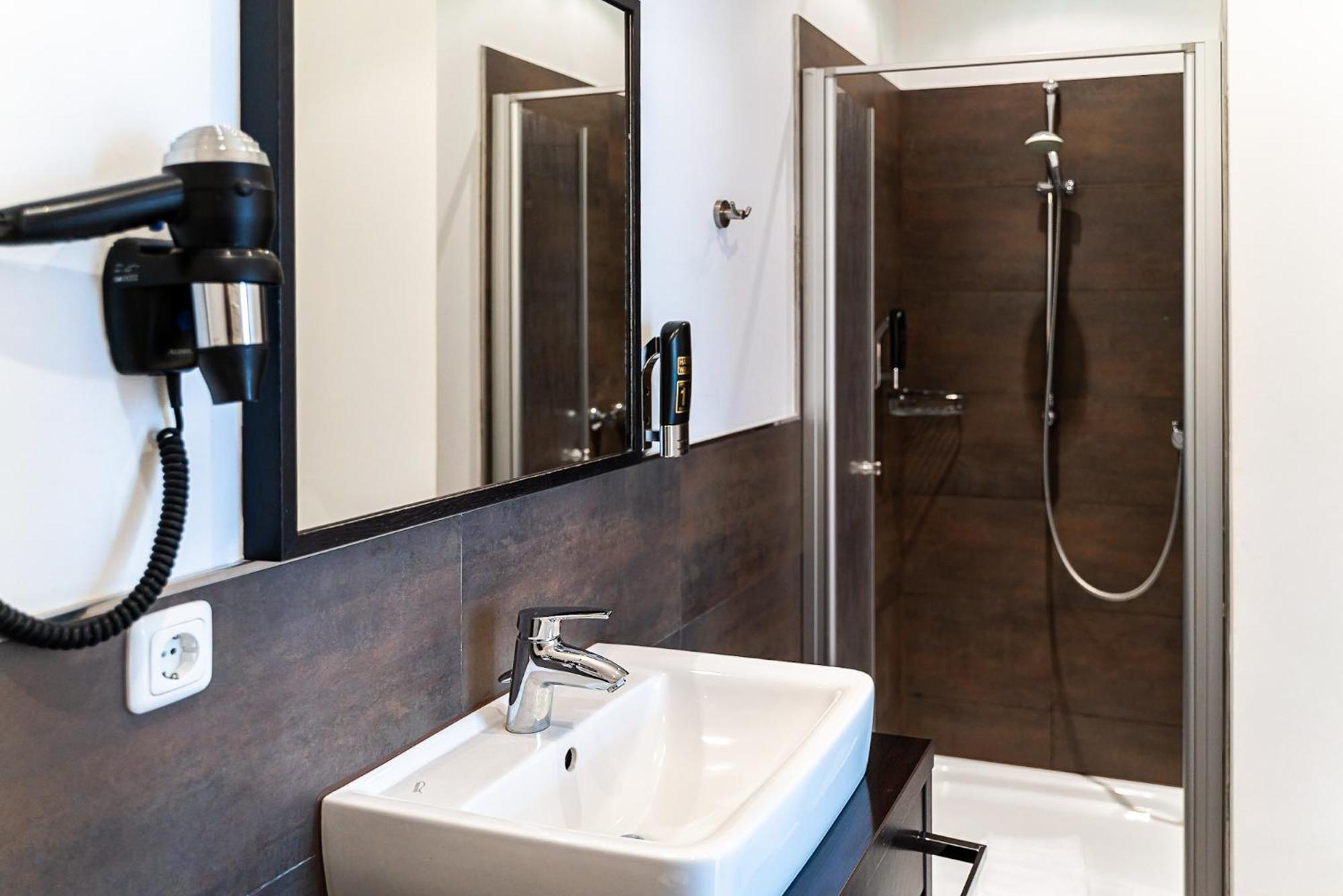 Sleepbeeone Wilhelmshaven Hotell Eksteriør bilde